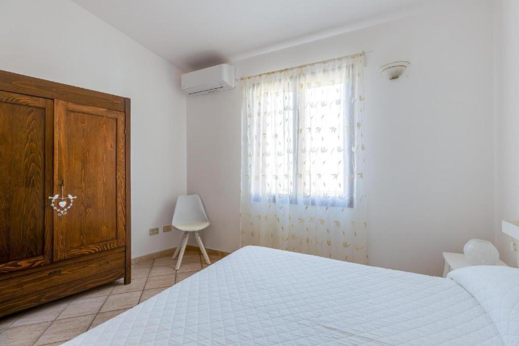 La Casa Delle Zie - Cabras Villa Exterior photo