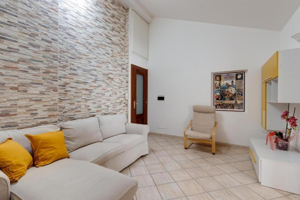 La Casa Delle Zie - Cabras Villa Exterior photo